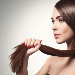 Como Alisar o Cabelo Sem Usar um Ferro de Passar?