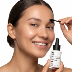 Nanolash Castor Oil: como o óleo de rícino para cílios e sobrancelhas atua na rotina de beleza moderna?